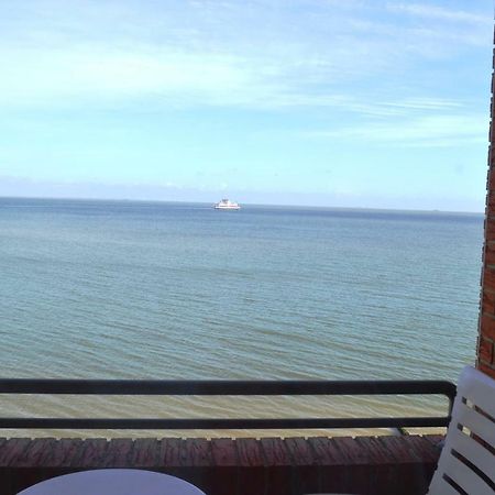 Ferienwohnung Im Strandhotel Wyk auf Foehr Luaran gambar
