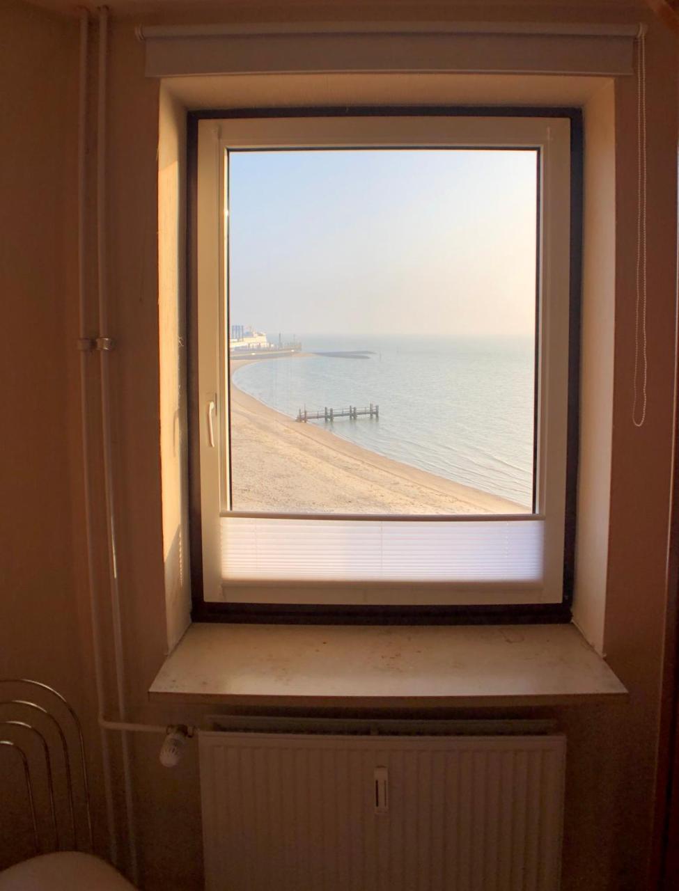 Ferienwohnung Im Strandhotel Wyk auf Foehr Luaran gambar